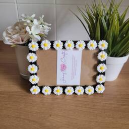 White Daisy Resin Flatback Photo Frame 4 X 6 Inches - thumbnail 2