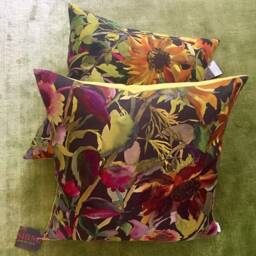 Indian Sunflower Pillow Cover in Designers Guild 2018 Collection - thumbnail 4