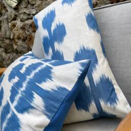 Decorative Cushion in Blue Byzance Printed Cotton - thumbnail 3