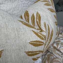 Honey Leaf Cushion Cover 12x20 - thumbnail 2