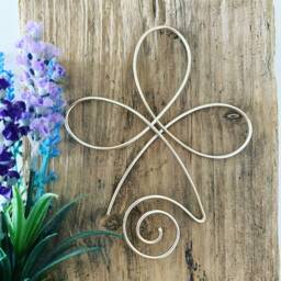 Handmade Wire Celtic Symbol Unconditional Love Wall Art - thumbnail 2