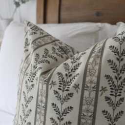 Leaf Print Beige Cushion With Duck Feather Insert, Farmhouse Bird Cushion, English Country 45 X 45cm, Floral Pillow - thumbnail 3