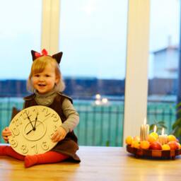 Round Large Wall Clock Kids Home Office Kitchen Wall Art Children Room Valentine Day Gift - thumbnail 2