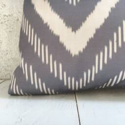 Silk Ikat Pillow Cover, Handwoven Style Cushion - 16x24 - thumbnail 3