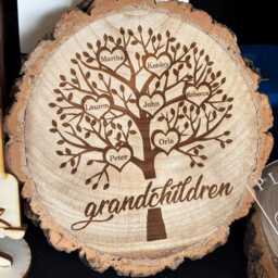 Personalized Engraved Wood Slice Family Tree, Grandparent Gift - thumbnail 3