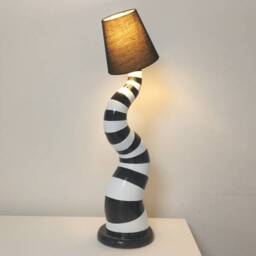 Curvy Beetlejuice Lamp - thumbnail 2