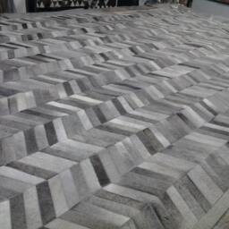 Cowhide Patchwork Rug Raw Leather Argentina - Free Shipping Chevron Mix Of Grey 6' X 8' Cowhide Rugs Handmade - thumbnail 4