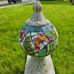 Mosaic Finial Statue - thumbnail 4