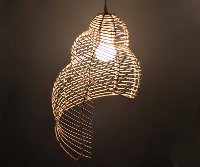 Conch-Shaped Pendant Light, Rattan Ceiling Lights, Decor Lighting Fixture, Lampshade Size 30cmx35 cmx52cm - image 1