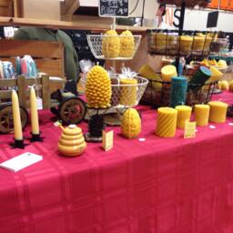 Beeswax Pillar Candle 3-1/2 - thumbnail 4