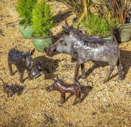 Handcrafted Recycled Metal Warthog Sculpture. Outdoor Garden Statues. Gift - thumbnail 1