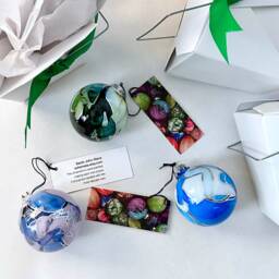 Hand Painted Glass Christmas Ornament Pastel Green, Blue & Silver - thumbnail 4