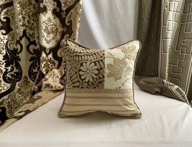 "Embroidered Silk Velvet Pillow Cover Designer's Guild Linen, 20""x20" - image 1