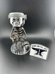 Car Detailer Sculpture - thumbnail 1