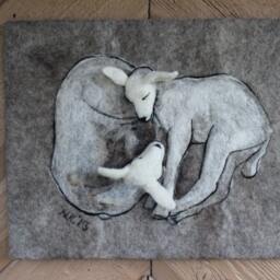 Needle Felted Sheep Wall Hanging Handmade Wool Art Decor - thumbnail 3