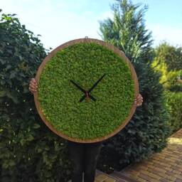 Wooden Clock With Preserved Moss , Eco Friendly Wall Clock, Modern Botanical Home Decor - thumbnail 3
