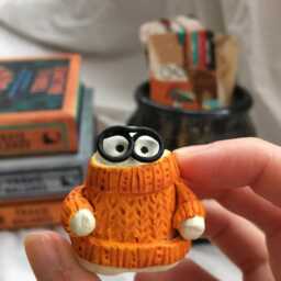 Lulu Book Loving Ghost Companion - thumbnail 3