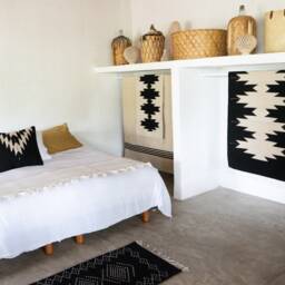 Mexican Relampago Pillow, Wool Mexican Decorative Cushion, Black + White - thumbnail 2