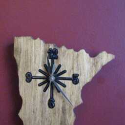 Minnesota Handmade State Quarter Clock With Inlaid Quarters. Choice Of Wood. Customizable - thumbnail 2