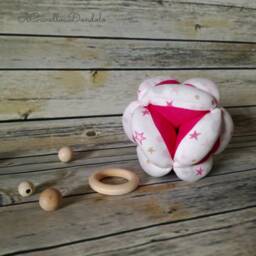 Montessori Fuchsia Motif Ball With Stars - thumbnail 2