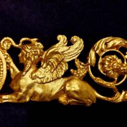 Large Gilt Gold Or White French Empire Style Sphinx Griffin Decorative Wall Furniture Moulding Pediment Plastic Decoration - thumbnail 2
