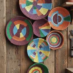 Wicker Wall Plate Set Boho Farmhouse Decor, Colorful Woven Baskets - 7 Pieces - thumbnail 4
