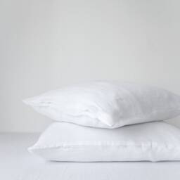 White Linen Pillowcase - Soft Stonewashed Natural Cover With Envelope Closure - thumbnail 3