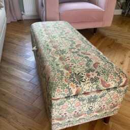 William Morris Storage Footstool, Strawberry Thief Ottoman Box With Wooden Legs - thumbnail 2