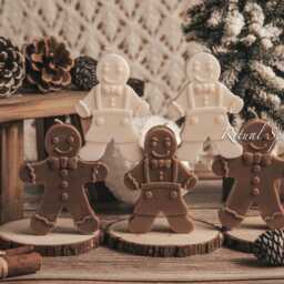 Gingerbread Man Candle Set - Soy Wax Holiday Gift Festive Winter Home Decor Christmas Table Accent - thumbnail 3