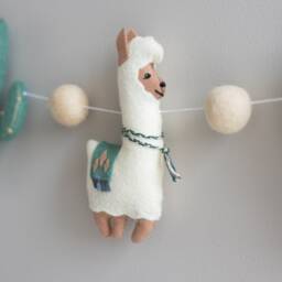 Felt Llama Cactus Garland, Desert Wall Hanging, Nursery Decor - thumbnail 3