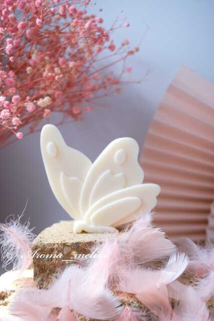 Butterfly Soy Beeswax Candle Eco-Friendly Home Decor - image 1