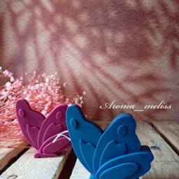Butterfly Soy Beeswax Candle Eco-Friendly Home Decor - thumbnail 2