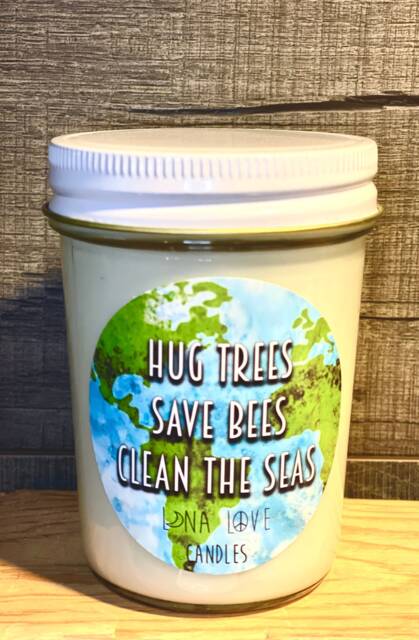 100% Soy Hug Trees Save Bees Clean The Seas Inspired Scented Candle 8 Oz - image 1