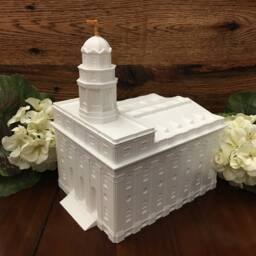 Nauvoo, Illinois Temple Statue - Made To Order - thumbnail 2