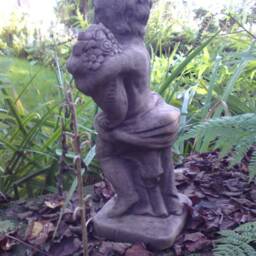 Reconstituted Stone Garden Cherub & Flowers Statue - thumbnail 4