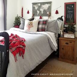 Christmas Bear Pillow Cover Oatmeal Linen Farmhouse Decor - thumbnail 3