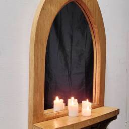 Gothic Arch English Oak Solid Hardwood Wooden Wall Mirror With Key Coat Hooks 65.5 cm - thumbnail 3