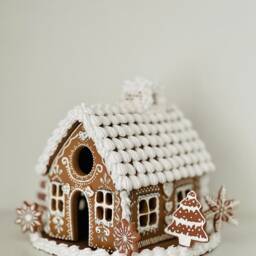Handmade Clay Gingerbread Tea Light House, Holiday D??cor, Christmas Ornaments - thumbnail 3