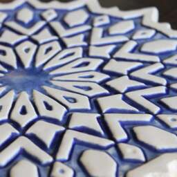 Moroccan Ceramic Outdoor Wall Art, Blue & White Pillar Decor - Set Of 3 - thumbnail 3
