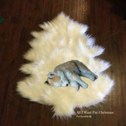 Faux Fur Christmas Tree Skirt - Shag Accent Rug, Log Cabin Decor - thumbnail 2