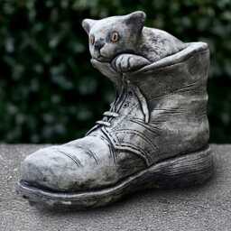 Concrete Kitten in Boot Statue Stone Cat Sculpture Outdoor Kitty Figurine Memorial Pet Decor Handmade Animal Cat Lover Gift - thumbnail 3