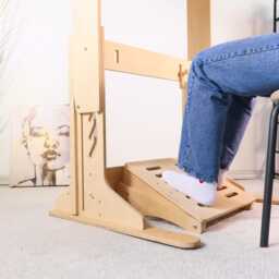 Adjustable Wooden Footrest Ergonomic Under Desk Leg Support - thumbnail 2