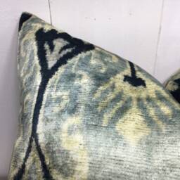 Ikat Silk Pillow Cover - 24x24, Handwoven Accent Cushion - thumbnail 3