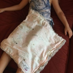 "Pastel Pink & Silver Mermaid Mini Baby Blanket ""Maya Apple Piya" - thumbnail 3