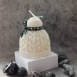 Knitted Hat Candle Handcrafted Soy Wax Christmas Decor - thumbnail 3