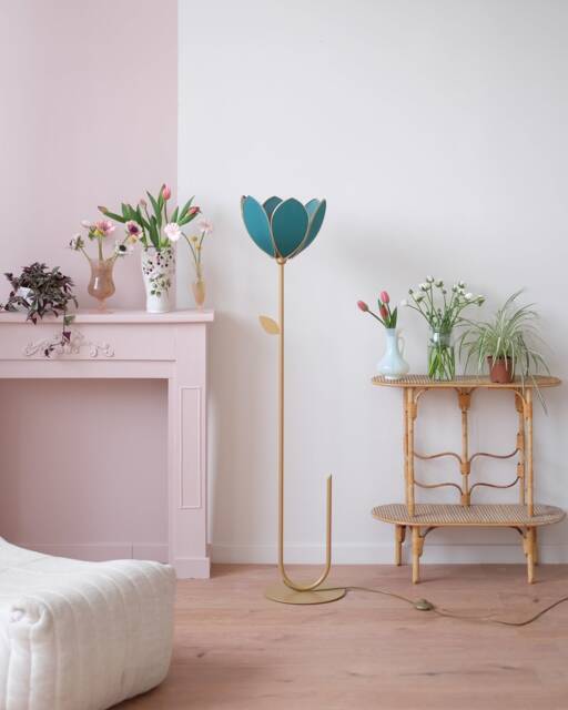 Simple Flower Floor Lamp & Lampshade - Jungle Green - image 1