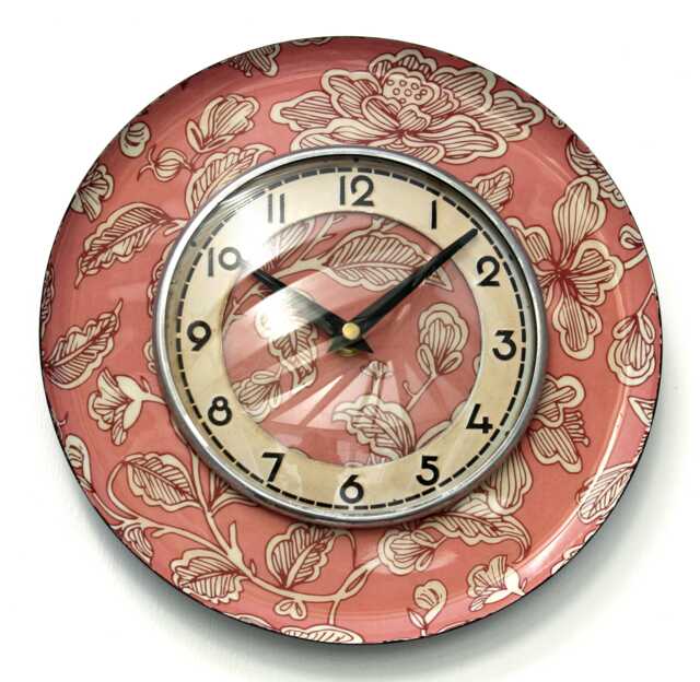 Modern Floral Wall Clock - New 25cm Metal Handmade Vintage Retro Gift Pink Leaf Pattern Off The Clocks - image 1