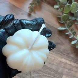 Spooky Pumpkin Candle Handmade Soy & Beeswax Halloween Decor - thumbnail 4
