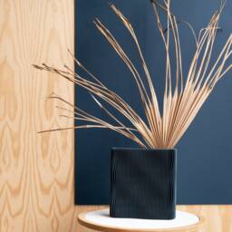 Wooden Tide Vase in Indigo Blue - Perfect For Dried Flowers - thumbnail 2