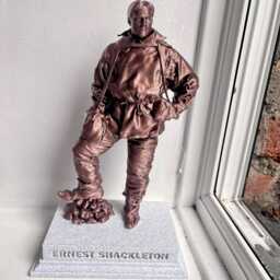Ernest Shackleton Statue - Bronze-Effect Figure On White Stone-Effect Base - thumbnail 2